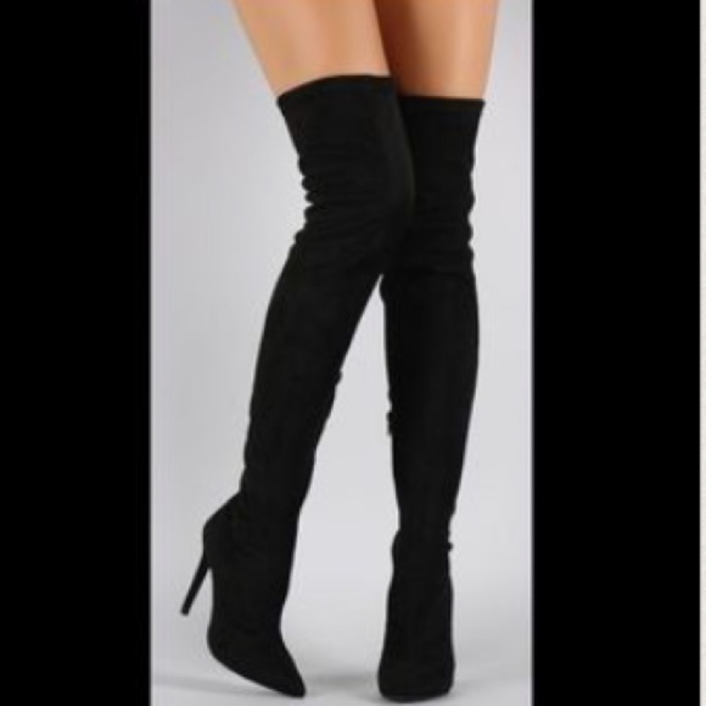 BLACK OVER THE KNEE BOOTS